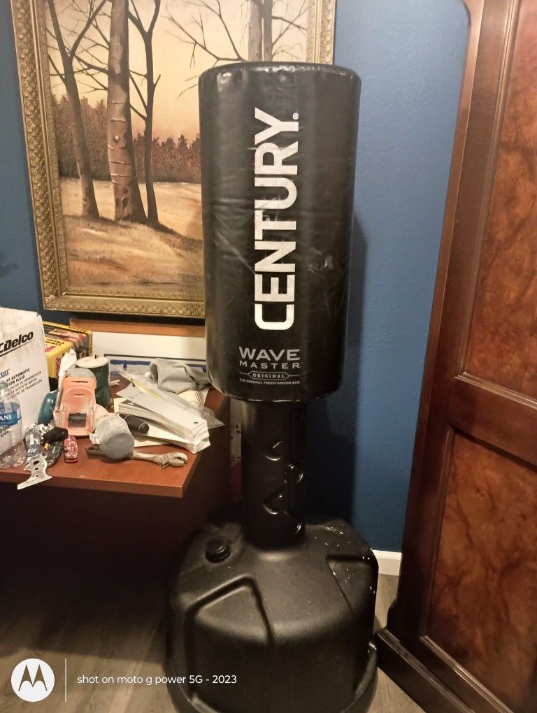 Century Original Wavemaster Freestanding Heavy Punching Bag