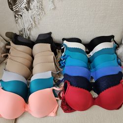 Push-up Bras Victoria's Secret, Candie's, & Other Brands for Sale in