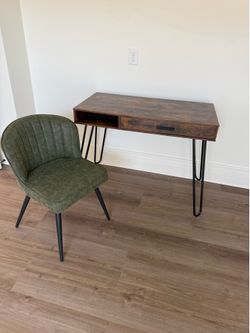 Desk & Chair