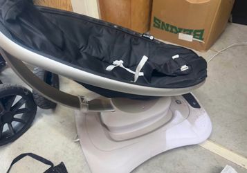 Baby swing