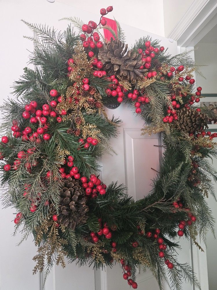 $35.00 - 36" Traditional Christmas Wreath! Real Pinecones, Electrical Cord Lighting & More! Like New Condition/Lowest Price!