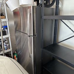 GE Refrigerator 