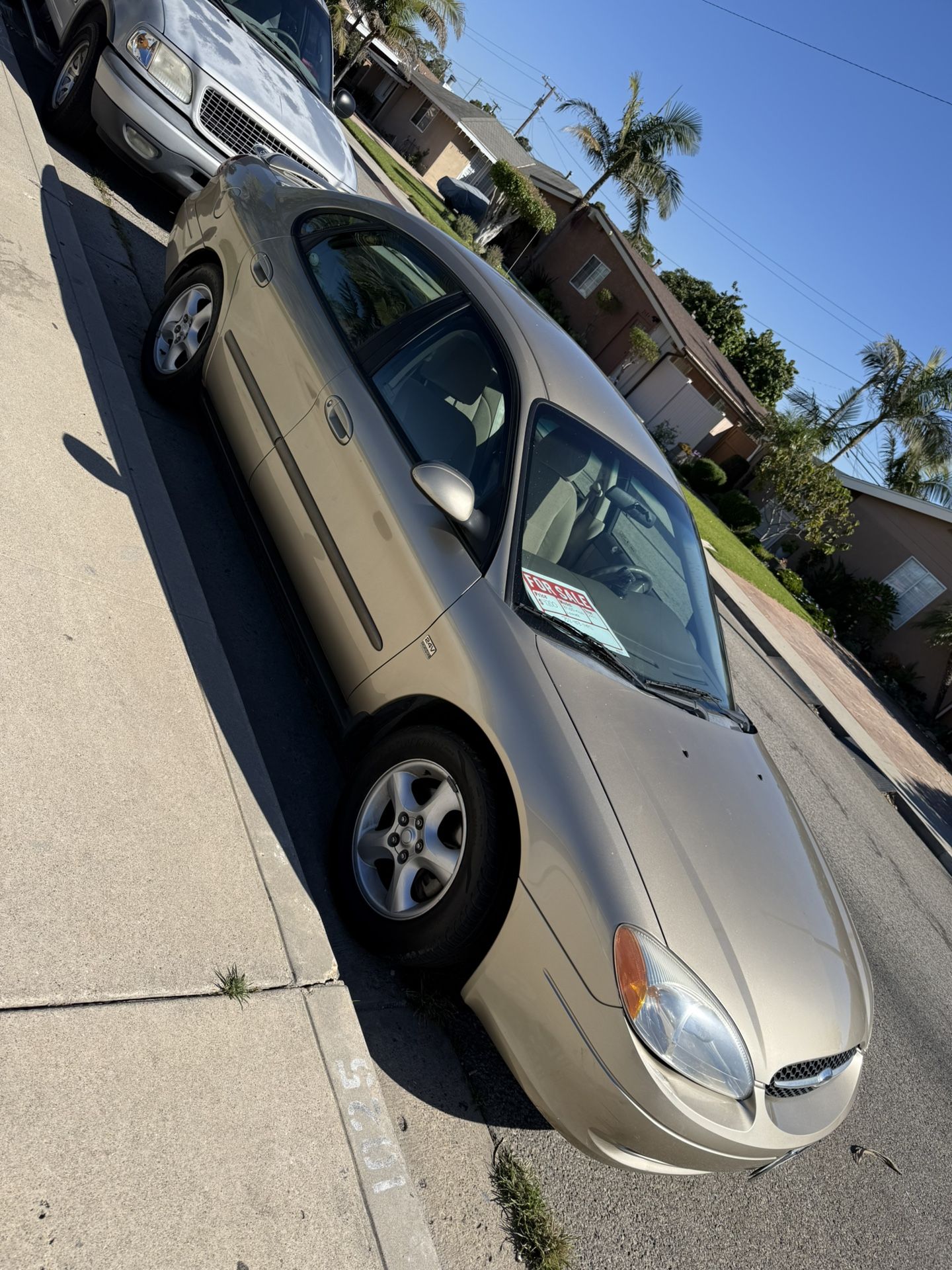 2001 Ford Taurus
