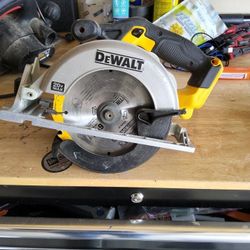 Dewalt Small Circular Saw, Planner, & Cut-N-Crown Molding System