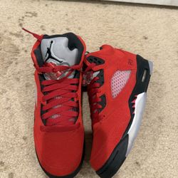 Jordan 5 Raging Bull Size 4.5y Brand New 