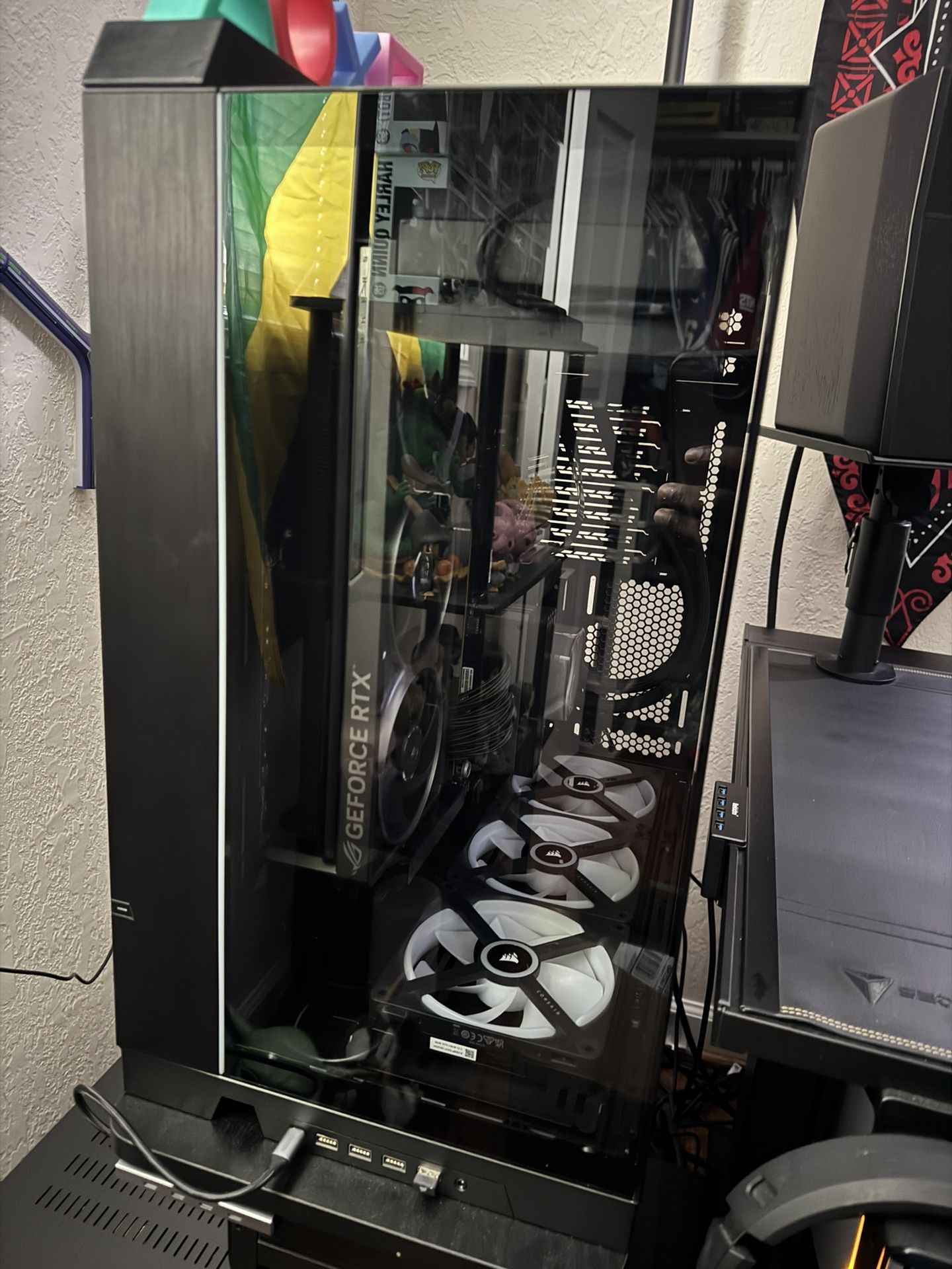 High End Gaming PC (Astral 5090, 9950X3D, etc)