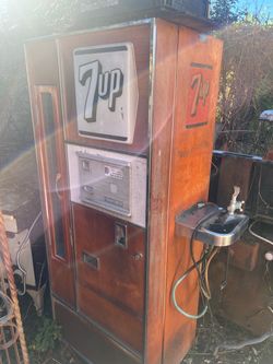 7 up soda dispenser with water fountain