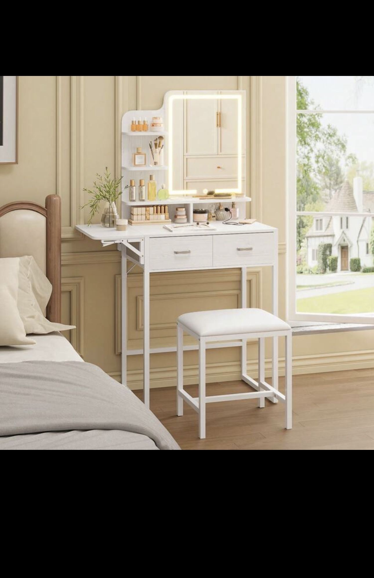 Small Vanity Desk With Stool (Need To Be Assembled)