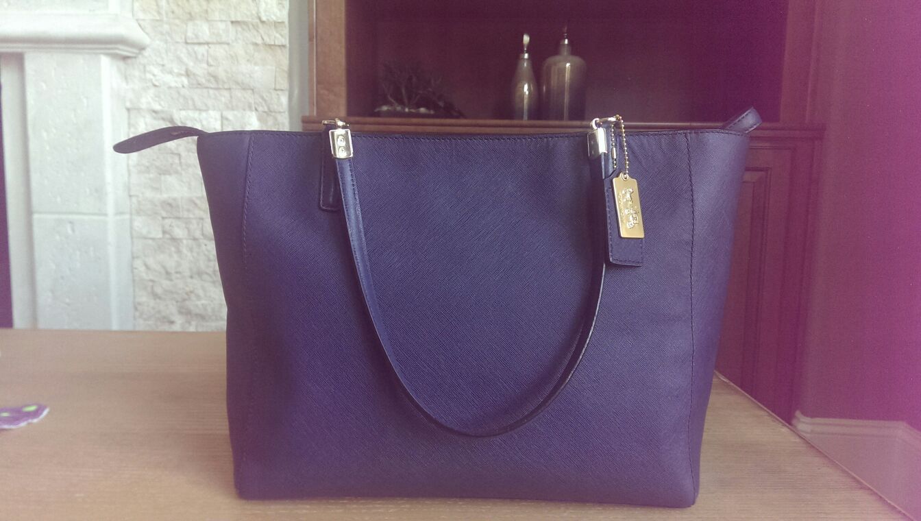 Coach Madison east west tote saffiano for Sale in Katy, TX - OfferUp