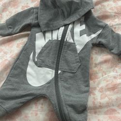 NIKE BABY BOY ONESIE 