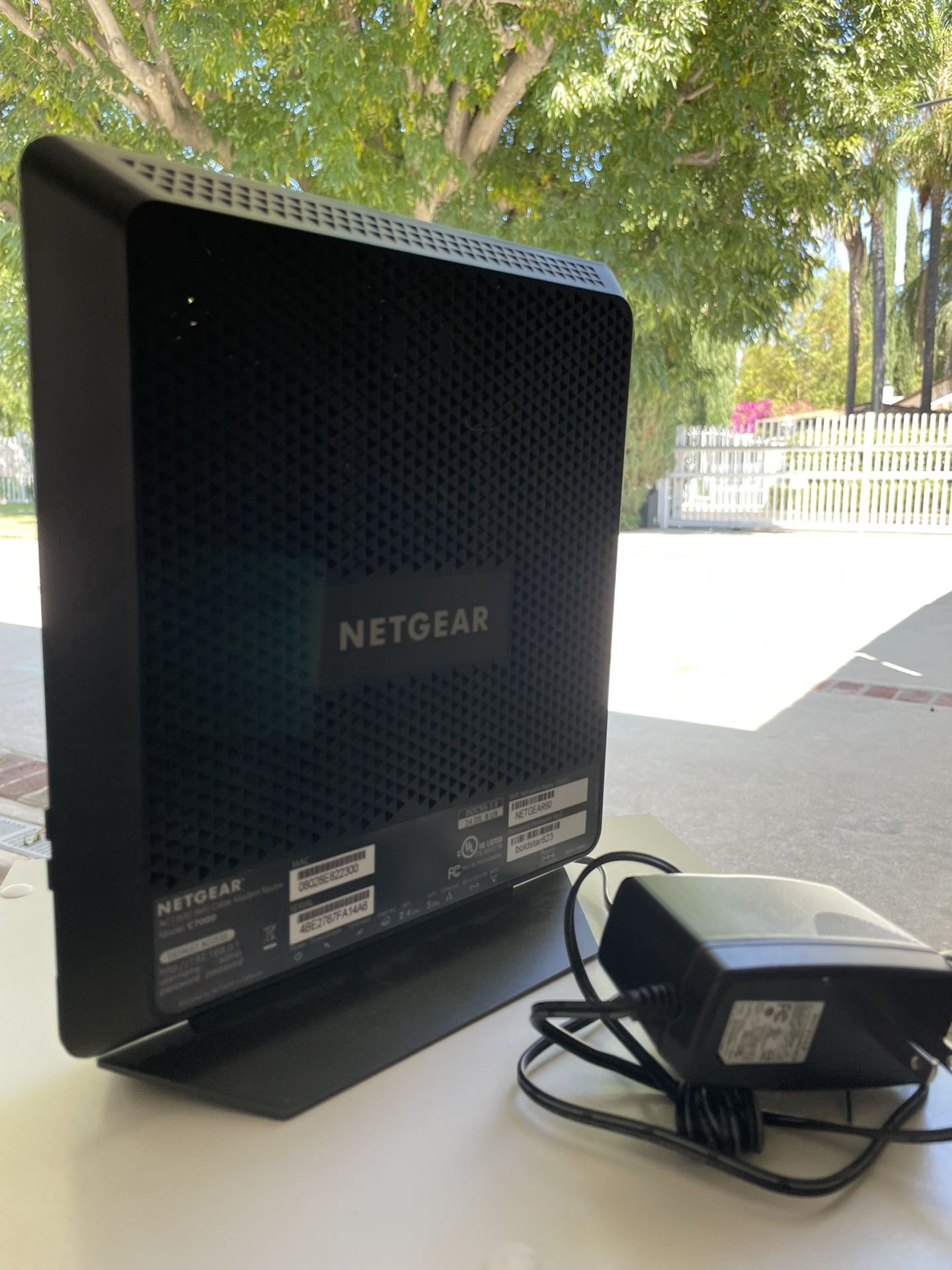 Netgear Nighthawk AC1900 WiFi Router Modem Combo