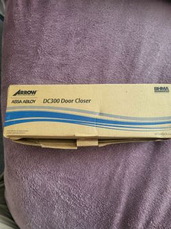 Commercial door closer