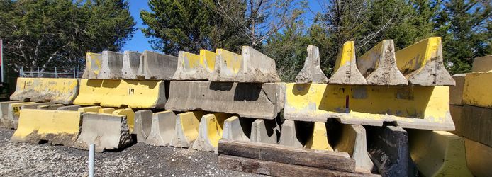 10 Ft Concrete Barriers