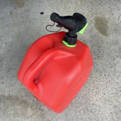 Gasoline reserve 5 gallon tank