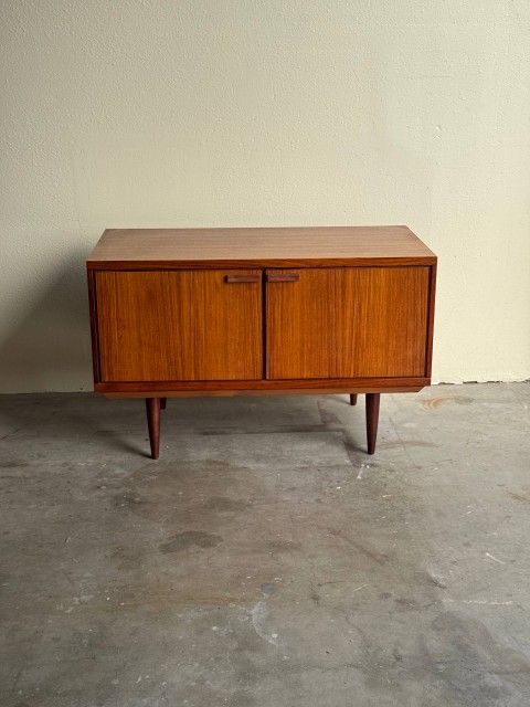 Mid Century Modern Danish Teak Compact Credenza - Vintage Sideboard 1960s