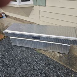 Diamond Plate Truck Box