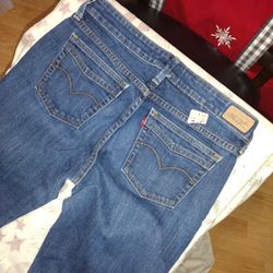 Levis Sz 6 