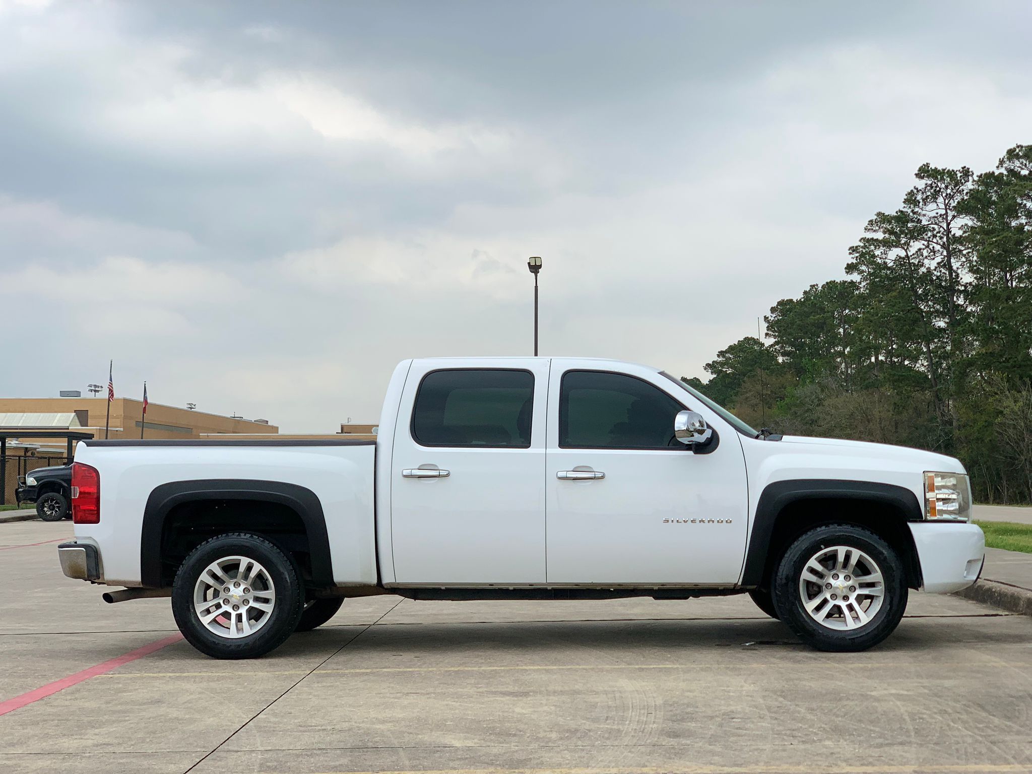 2011 Chevrolet Silverado for Sale in Houston, TX OfferUp