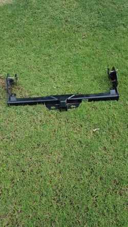 Like new trailer hitch
