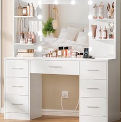 Makeup vanity- brand new  never used and assembled