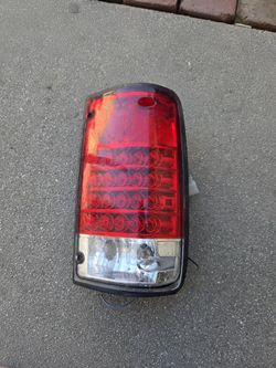 89 Thru 95 Toyota Pickup Led Tail Light Passenger 