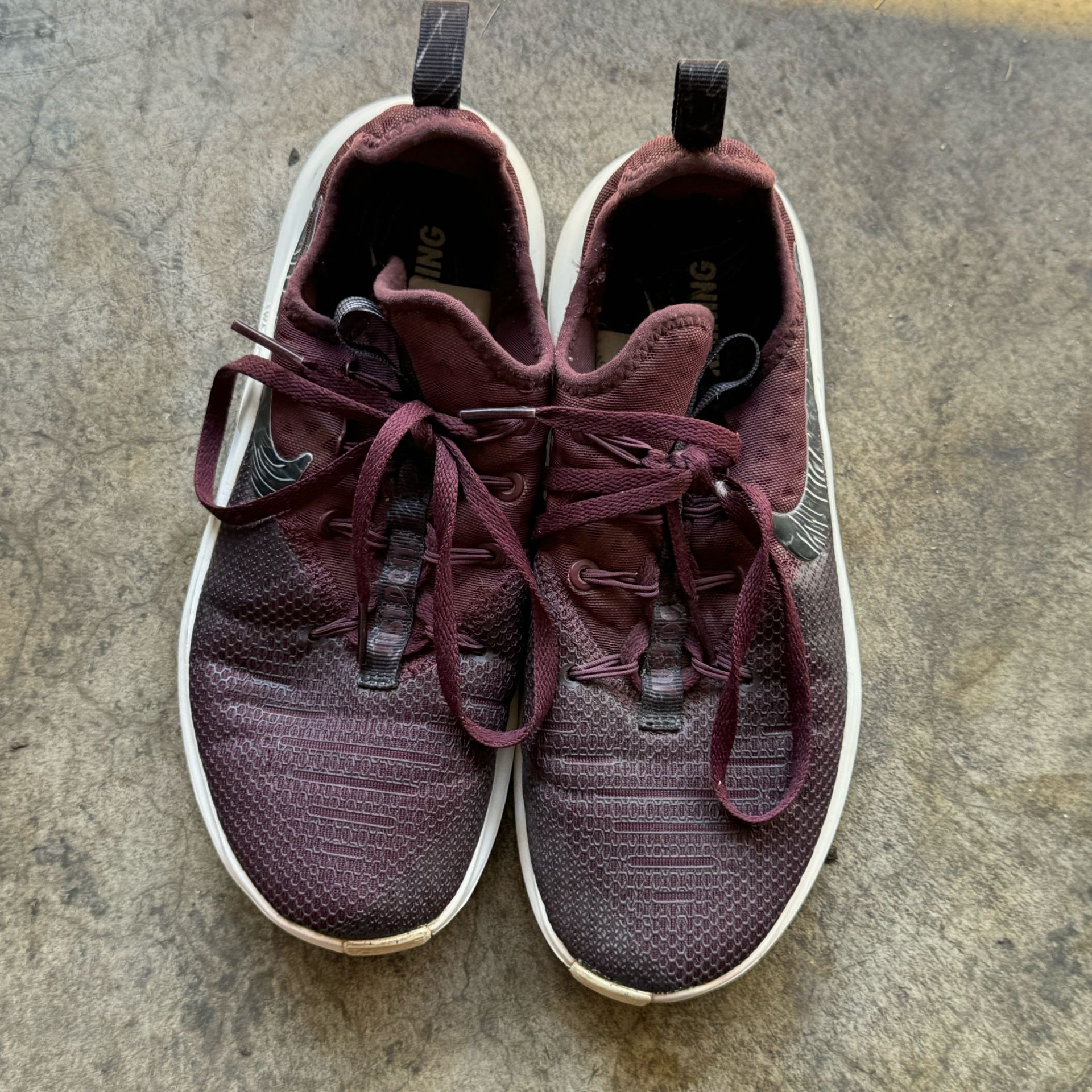 Nike Sneakers Size 6 Women