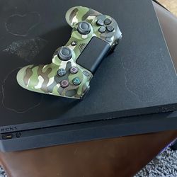 PS4 Console With Remote