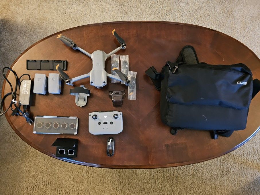 DJI Air 2s Fly More Combo w/ Polar Pro ND Filter Set
With Bag **Great Condition/Never Crashed**