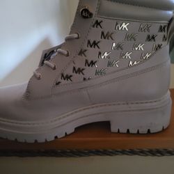 Mk Boots