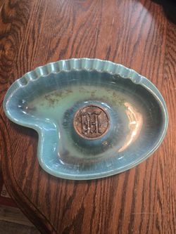Vintage Roseville The Hyde Park #1970 Cermanic Green Ash Tray 