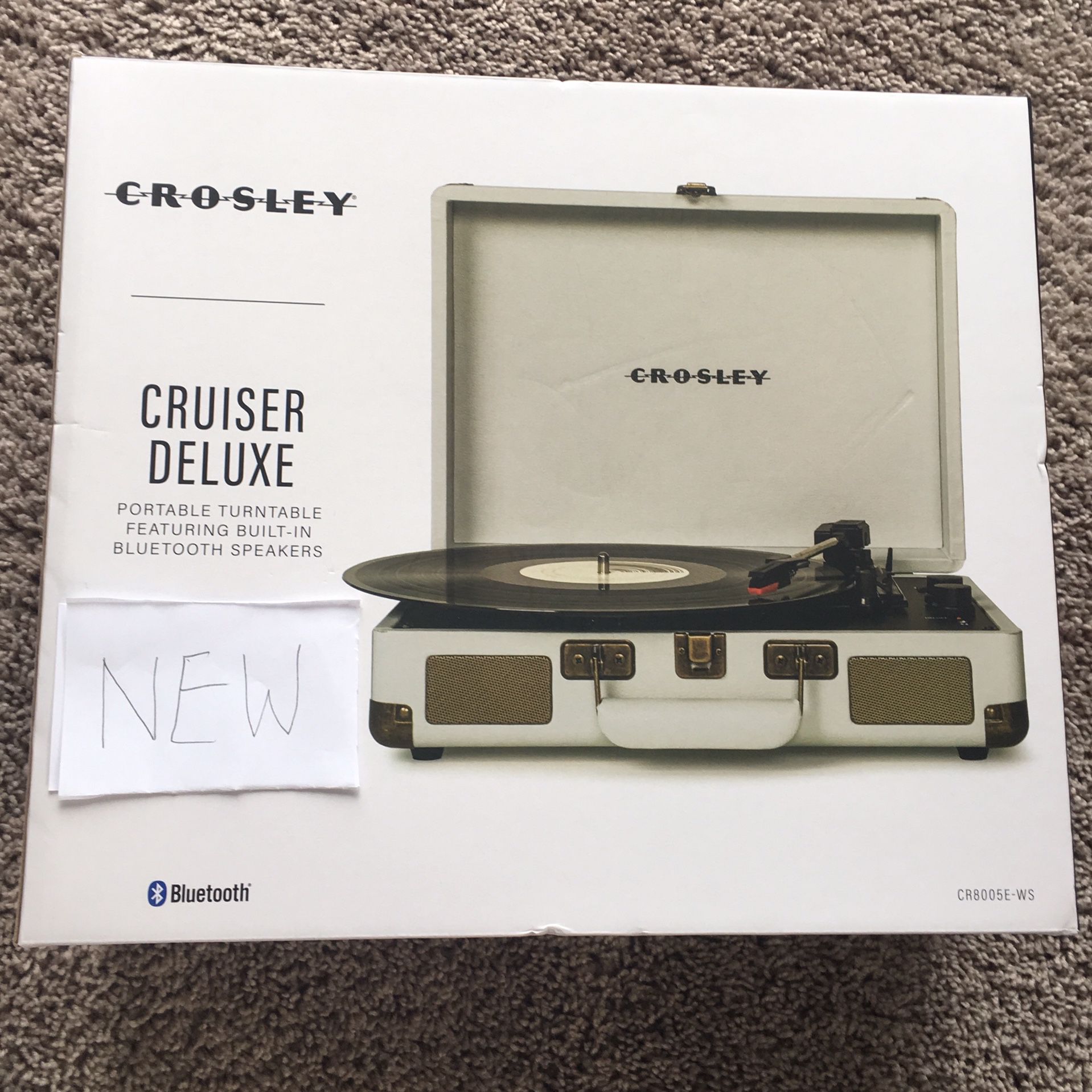 Crosley Cruiser Deluxe Record Player Turntable New Sealed White & Gold Limited Editon