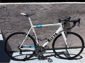 Ritte Bosberg Road Bike 58cm | SRAM Red | Chris King | H Plus Son | Carbon