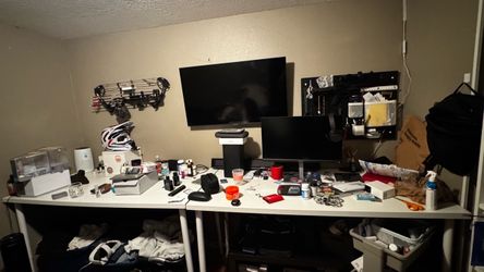 IKEA desk in perfect condition