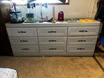 Twin bed frames, Nespresso vertuo pop+, 9 drawer dresser