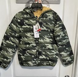 ✨NWT✨ Packable Boys’ Puffer Jacket Size Large
