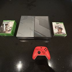Xbox One Halo 5 Edition Bundle: + 8 Games and Controller! (Excellent Condition)