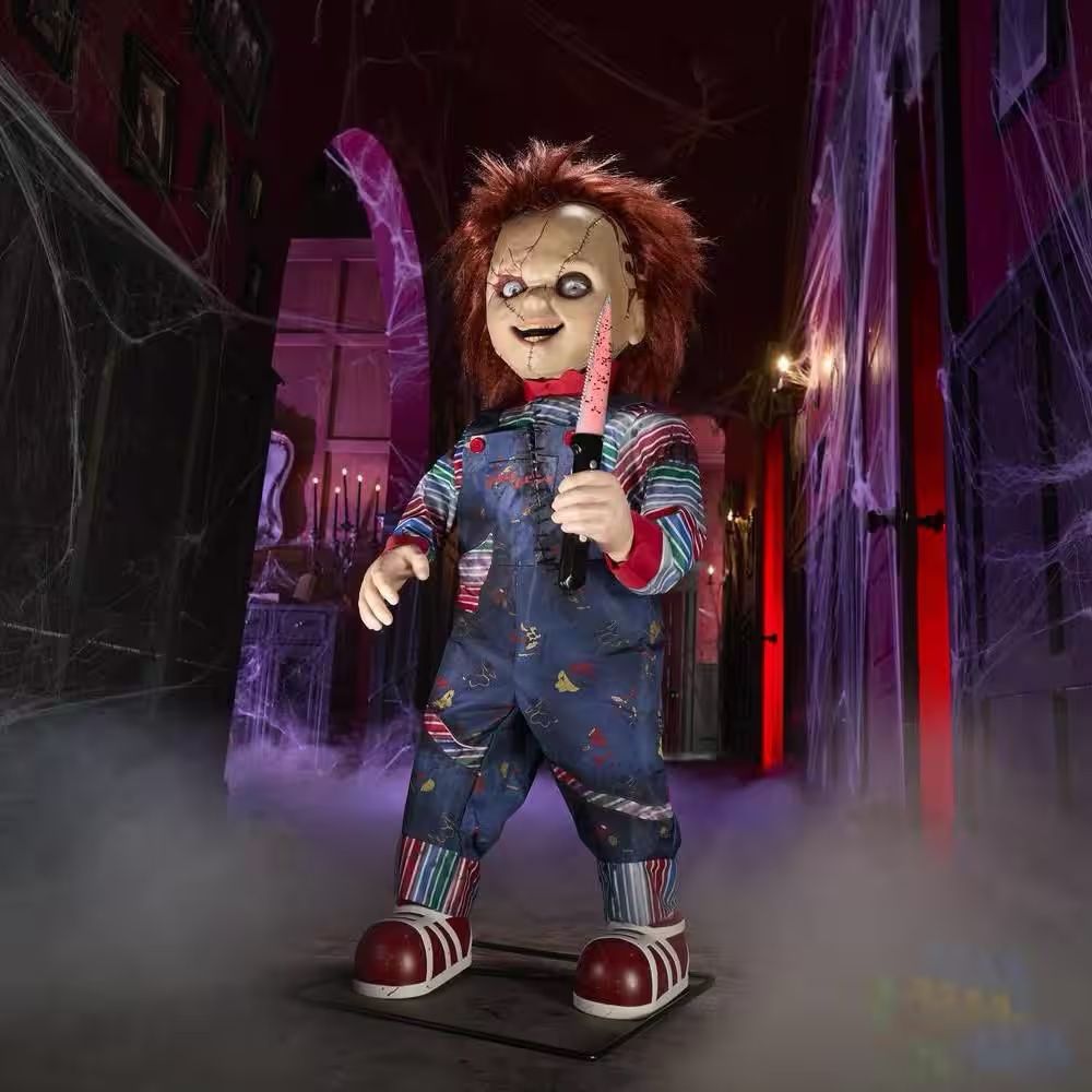 Chucky Doll 3.5 Ft Animated Scarred Chucky. 