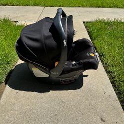 Chicco Baby Car Seat 