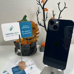 iPhone 13 128gb At&t & Cricket Carrier 100% 🔋Health in Very Good 7/10 Condition #0676