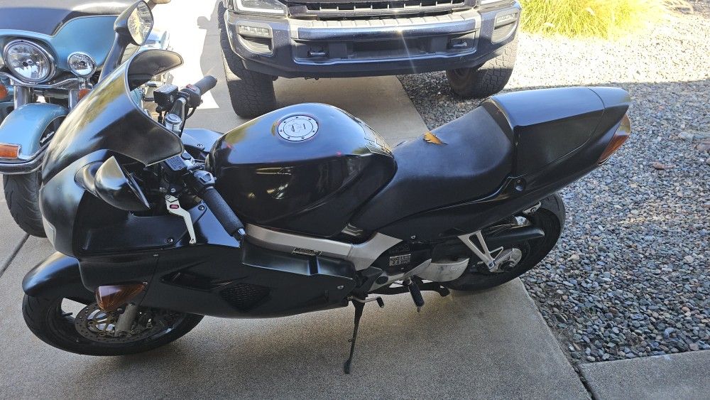 1998 Honda VFR