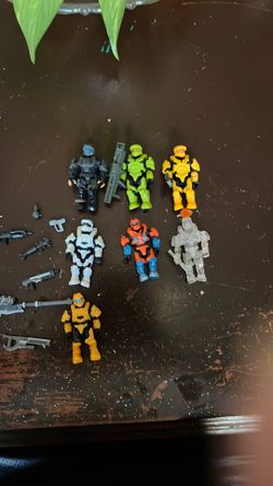 Halo mini figures