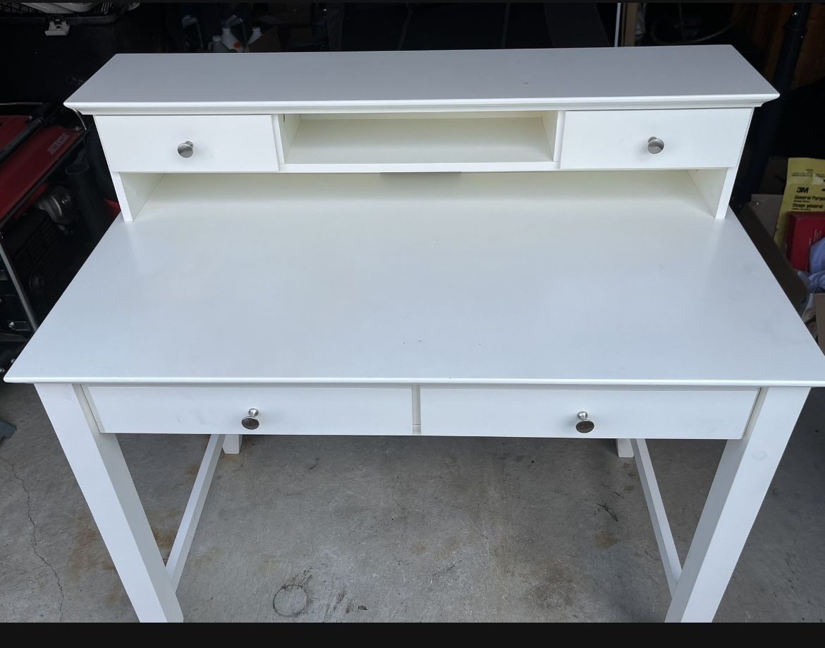 White Desk