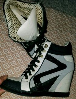 Womens wedge sneakers 8 1/2