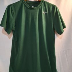 men's Nike t-shirt  size small