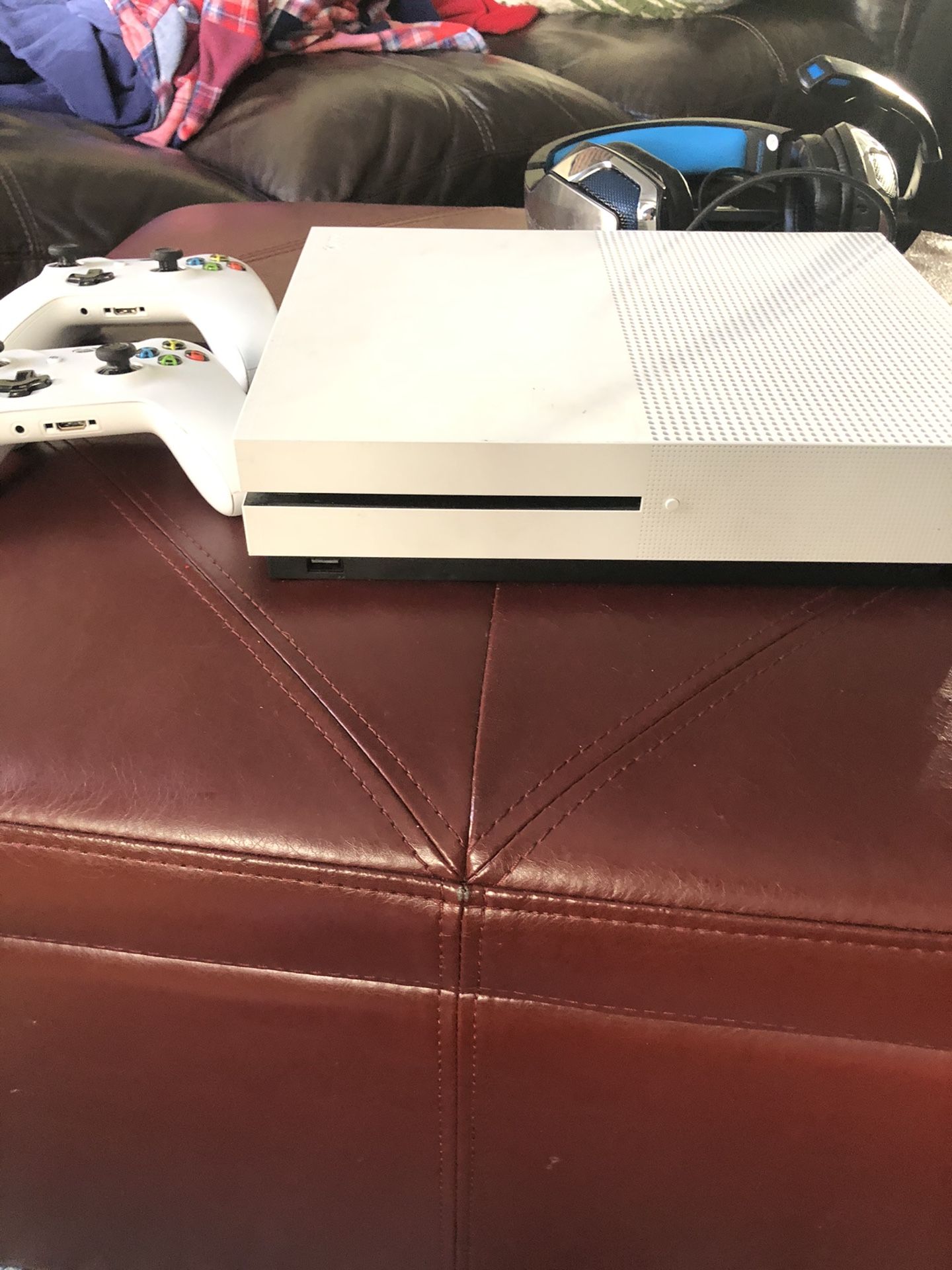 Xbox One S