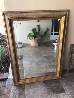 3’6” x 31” mirror with gaudy Italian style antique gold frame. Gorgeous accessory and perfect size
