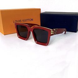 New LV Square Red 