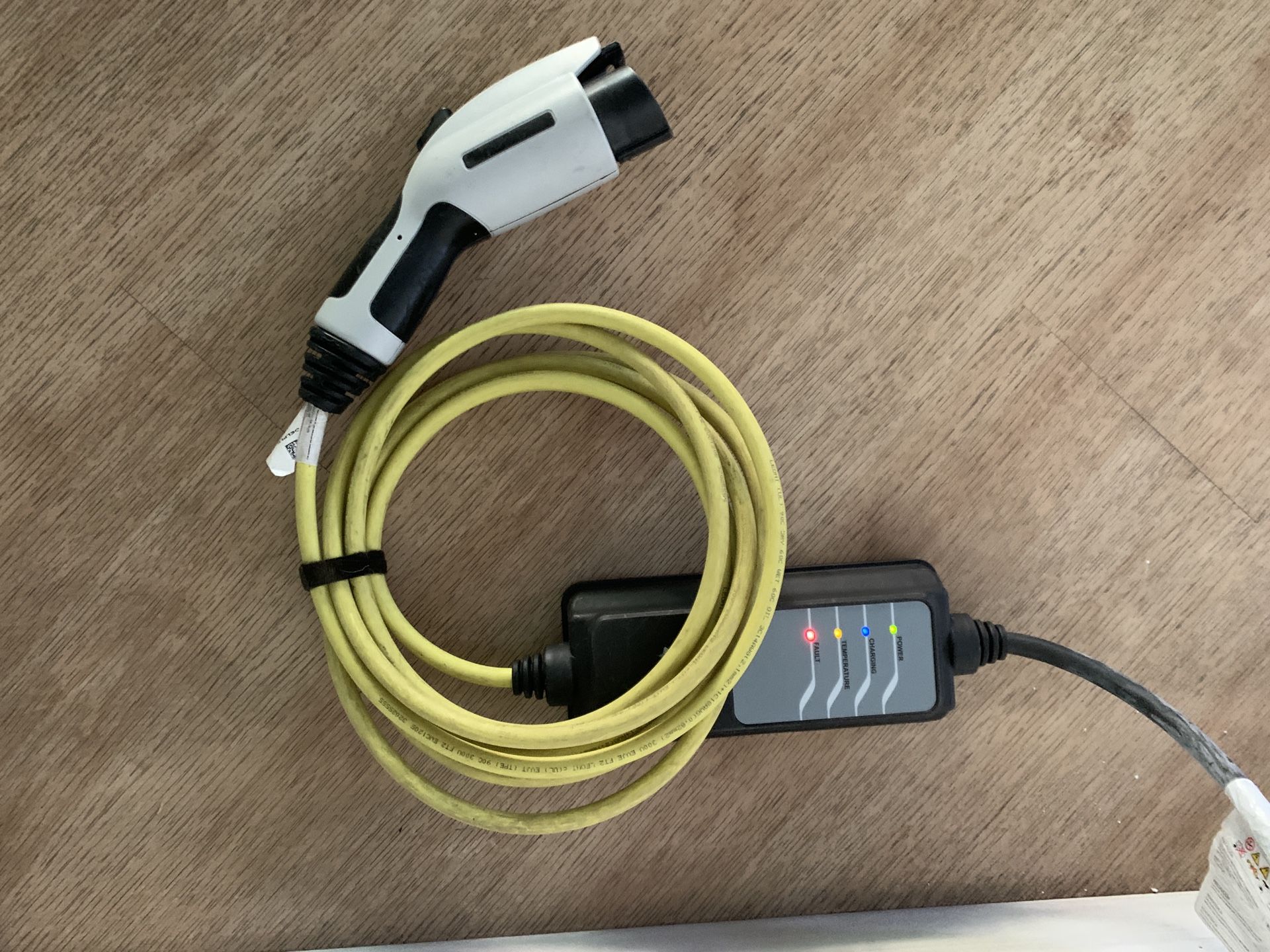 DELPHI BMW ELECTRIC CAR CHARGER