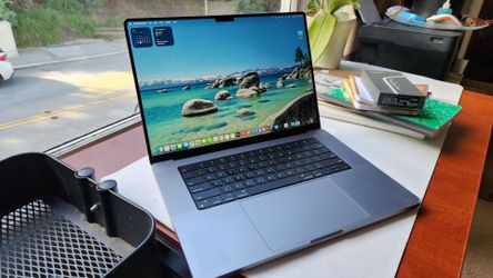 Macbook pro 64gb M1 MAX 2TB