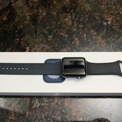 Apple Watch 42 mm Series 3 with M/L Band